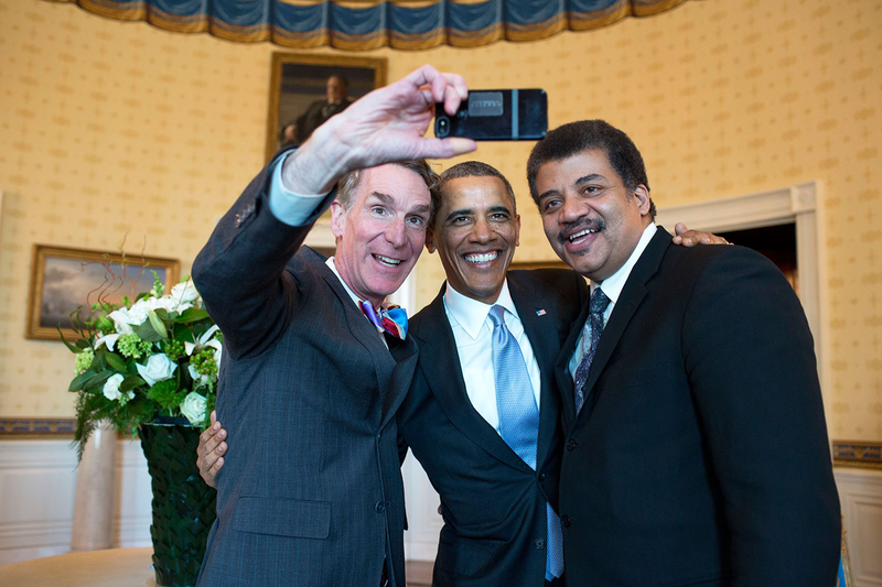 Illustration for article titled White House: Enough With the Damn Selfies Already
